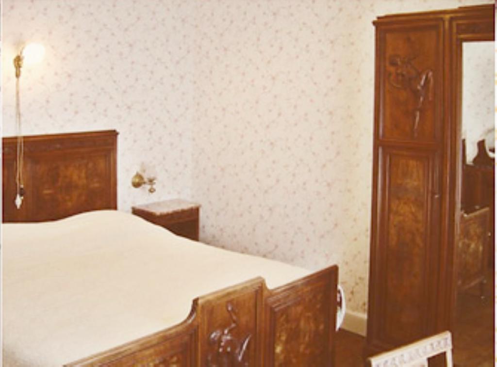 Le Terrondou Hotel Vic-sur-Cere Room photo